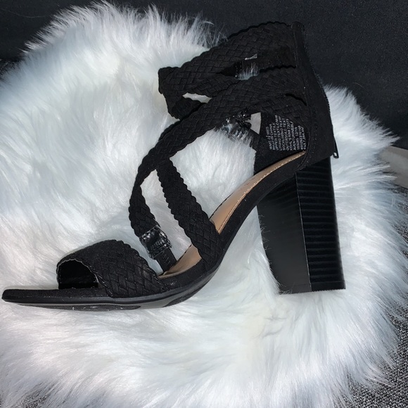 Lauren Conrad heel Sandals with zipper size 6 1/2 - Picture 2 of 10